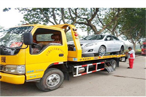 云南附近24小时汽车拖车服务热线