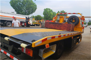 云南附近拖车电话号码服务