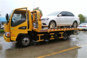 云南附近拖车救援24小时服务热线